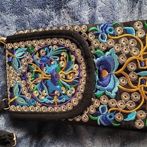 Retro Boho Embroidered Purse
